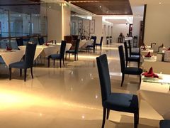 大堂-上海古井假日酒店 · 徽昇楼中餐厅