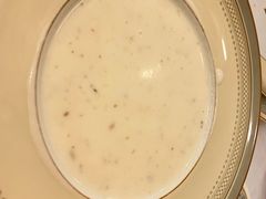 奶油松茸蘑菇汤-莫斯科餐厅