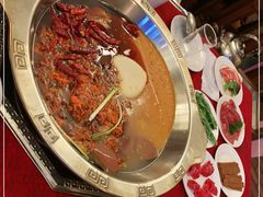 -山城年华老火锅(玉林店)