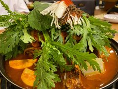 土豆排骨火锅-喇喇排骨火锅·传统韩式脊骨汤(望京西园总店)