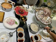 -红鼎豆捞·非遗鲍皇汤火锅(宝丰路店)