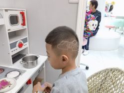 -Oh my head儿童理发(绿地·新田360店)