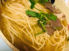 -十二忠手拉面(五福店)