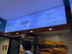 -班达拉奈克国际机场