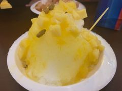 菠萝炼乳刨冰-梁子刨冰王(鞍山西道店)