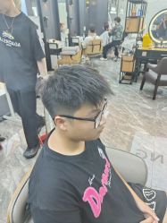 -藤野造型·专业烫染店