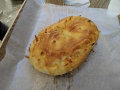 黄金霸气榴莲包-DEMO黛慕蛋糕(中泰店)