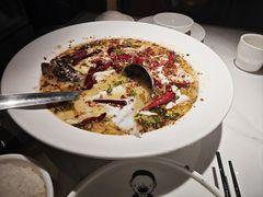 -江渔儿酸菜鱼(万科东荟城店)