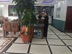 -伊源鼎盛餐饮服务有限公司