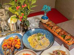 -阿妮叶李(光谷世界城店)