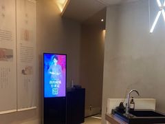 -灸春堂·艾灸·痛症·整脊连锁(之江银泰店)