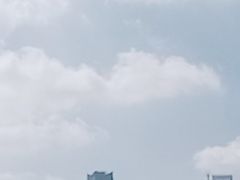 -白玉兰广场停车场