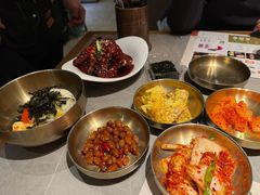 -草家酱蟹炭火烤肉店(珲春南路一店)