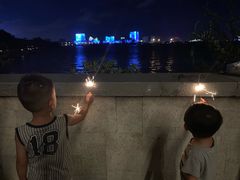 -上海滴水湖皇冠假日酒店