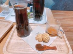 -ZING COFFEE 镜咖啡