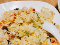 蔬菜牛肉炒饭-泰煌鸡·上海白斩鸡·鸡汤面(鹤庆店)