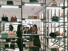 -CHARLES&KEITH(1234space店)