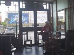 大堂-亿诣蝎府炸酱面羊蝎子火锅(酷车小镇店)