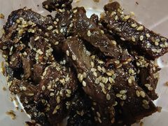 -鑫记婆婆兔·成都特产·兔头手撕兔(太古里店)