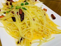 -严记小天府酸菜鱼(西四路店)