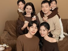 -iF摄影•全家福•证件照•形象照(南山店)