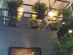 -愉肴麻辣香锅(中山路店)