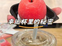 -瑞幸咖啡(临海市银泰城店)