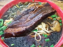 -小龙大肉面馆