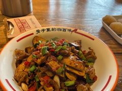 -富正毅三下锅·湘西韵味(天门山索道店)