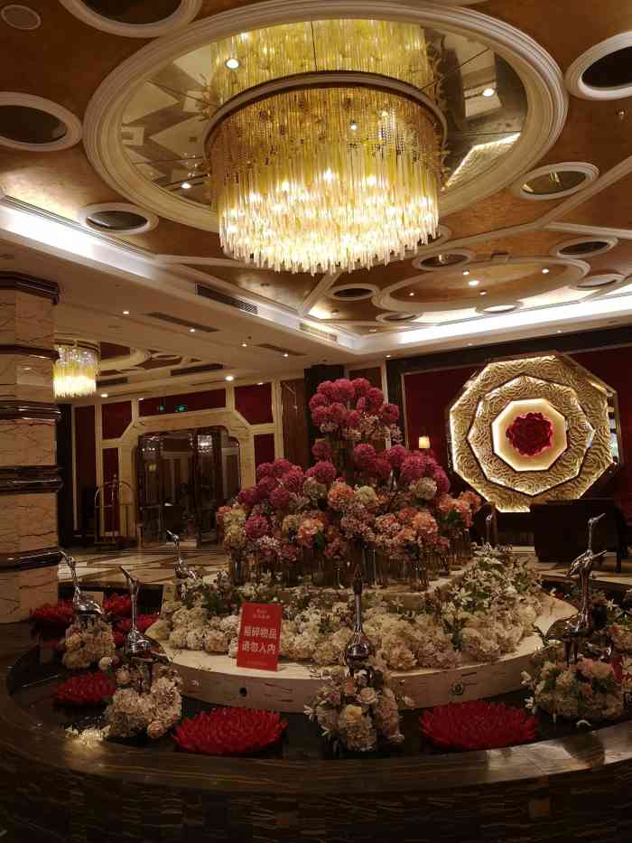 芭菲嘉宴(九龙滨江店)-"在重庆走亲戚 碰到亲戚家婚礼 就去凑凑热.