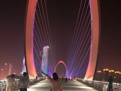 -南京眼步行桥