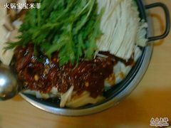 八爪鱼牛肉锅-东吉馆韩式餐厅(八经街总店)