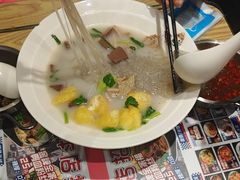 -大脸鸭记鸭血粉丝·小锅米线(水游城店)