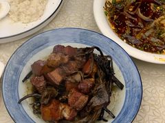 土罐煨花肉-芙蓉凰花园酒楼