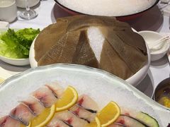 -德天肥牛海鲜火锅(城西银泰店)