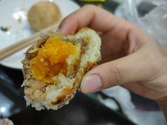 鲜肉月饼-白玉兰食品(汇联商厦店)