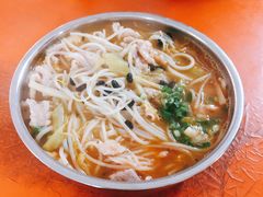 猪肉腐竹螺蛳粉-娟娟老牌早餐店