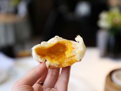 脆皮流沙包-皇朝会.经典传统粤菜(外滩店)