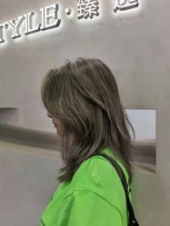 -东秀护肤造型