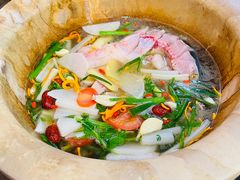-抚仙湖生态石锅鱼野生菌(告庄店)