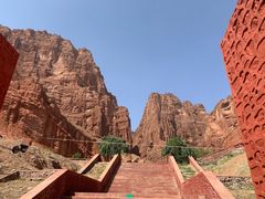 -天山神秘大峡谷