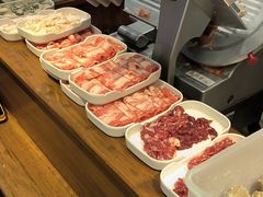 -天成·潮州牛肉脆肉鱼生蚝自助火锅