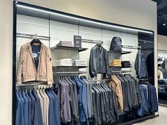 -百年港湾奥特莱斯(香炉礁店)