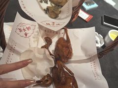 -鸽子侯·家宴·平价海鲜(市图书馆店)