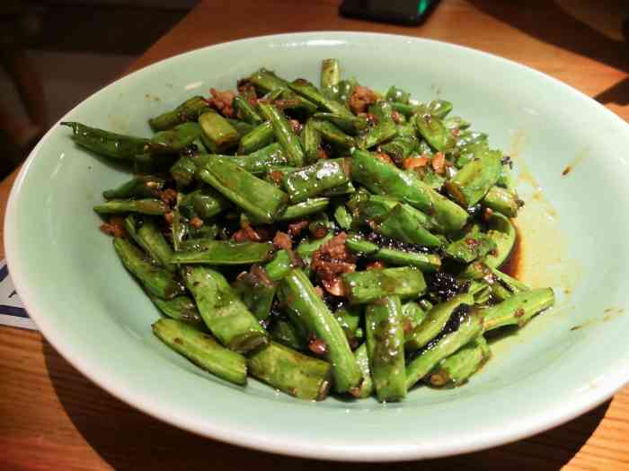 弄堂里(城西银泰店)-"这是比较点菜失败的一次尝试,除了螃蟹炒年.