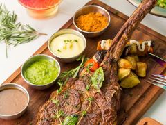 -拾挚扒房(招商花园城店)