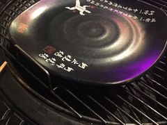 -何师烧烤·香辣蟹·川菜·30年老品牌(太古里旗舰店)