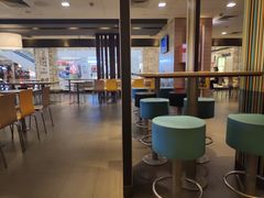 大堂-麦当劳(新世纪环球中心店)