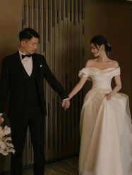 -不晚国际婚纱礼服
