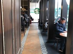 大堂-星巴克(杭州银泰城西一店)